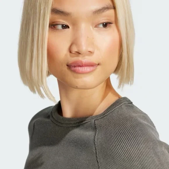 Adidas Grey ribbed Long Sleeve Crop tshirt - Picture 6 of 9